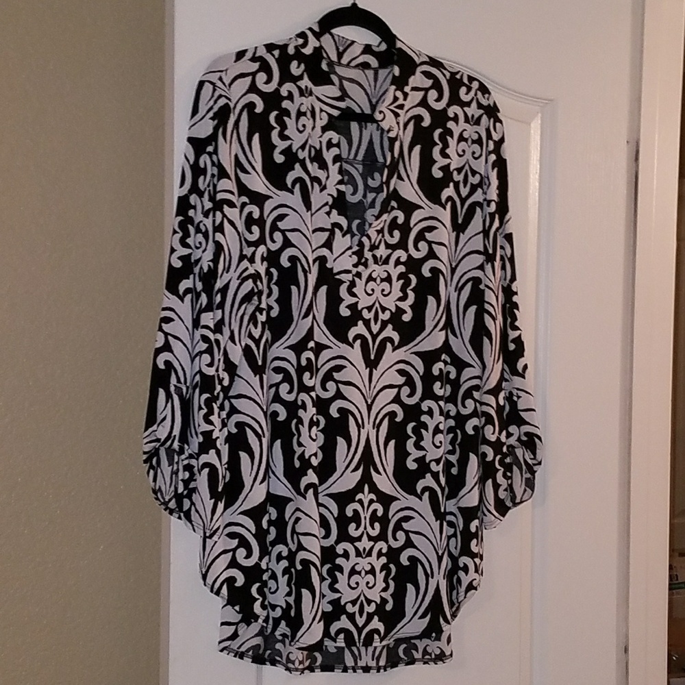 Tab-sleeve Tunic